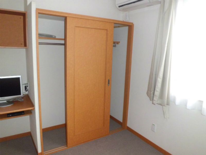 レオパレスＷｅｓｔＴｏｗｎ　Ⅰ 収納