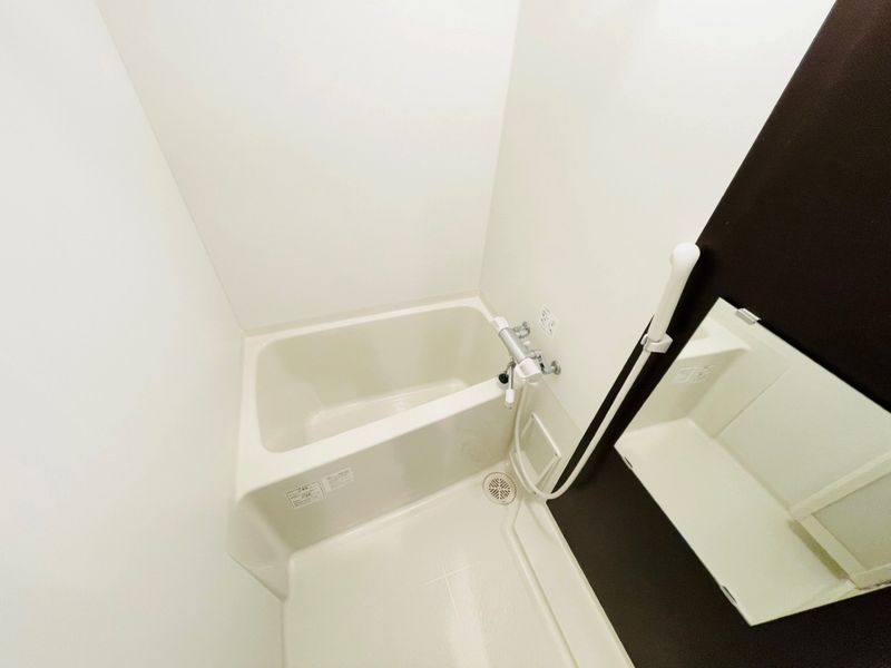 CLEINO Leo Naitou Bathroom