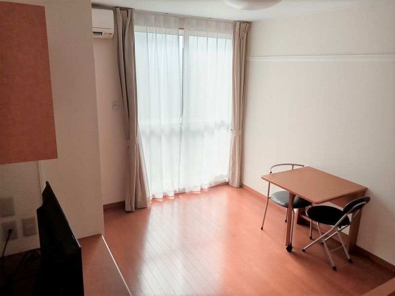 レオパレスアドヴァンテージ 居間