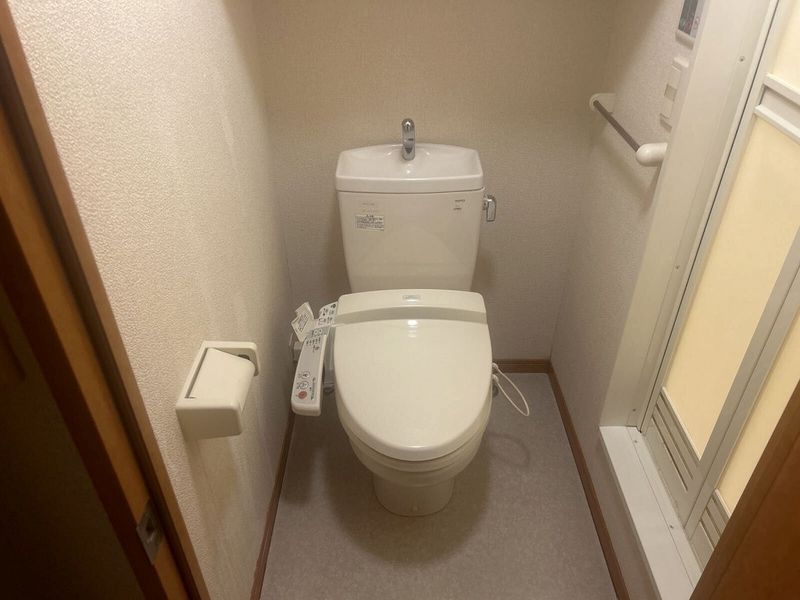 レオパレスラ　トゥサ トイレ