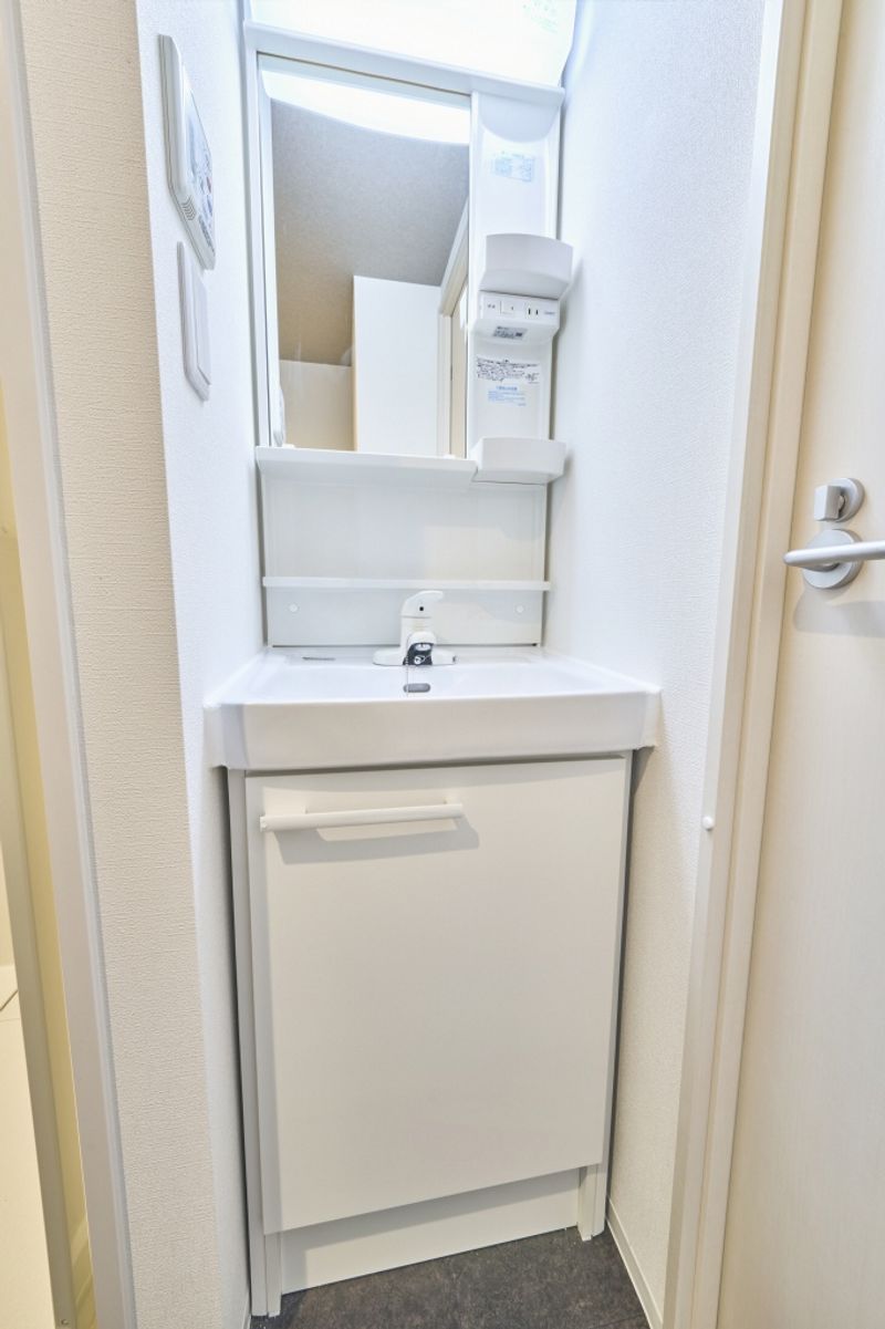 ArLk Muroka Washroom