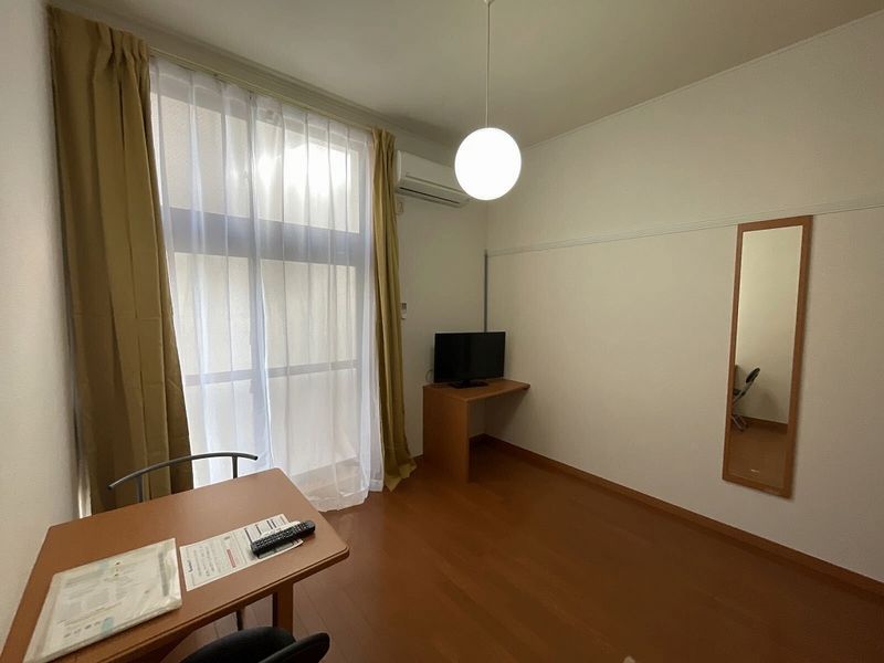 レオパレスＳＨＩＭＡＤＡ 居間