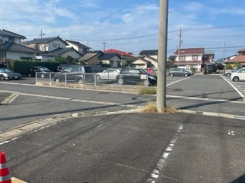 レオパレスプリズム　八雲台 駐車場