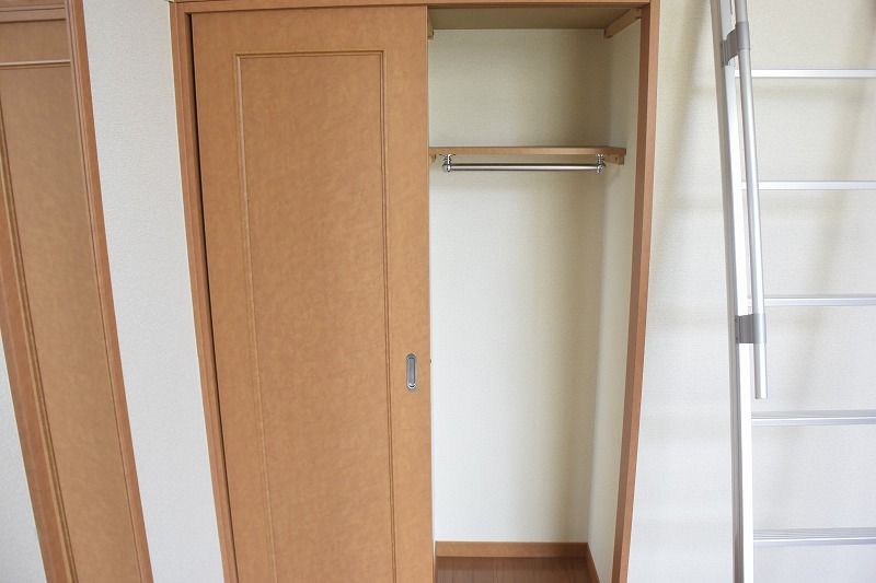 レオパレスみやび 収納