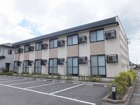 レオパレスパインヒル 外観