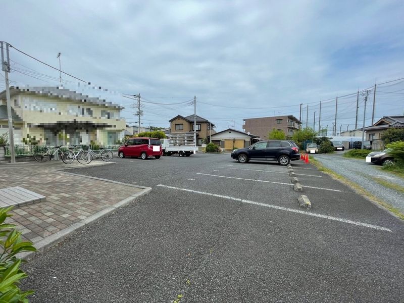 レオパレストリーゴ 駐車場