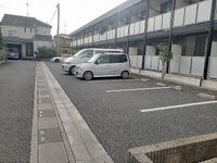 レオネクストＲＥＮ 駐車場