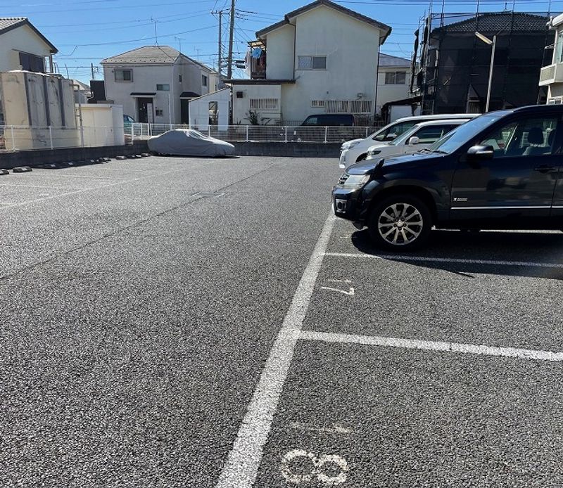 レオパレスマロンハイツ　Ⅲ 駐車場
