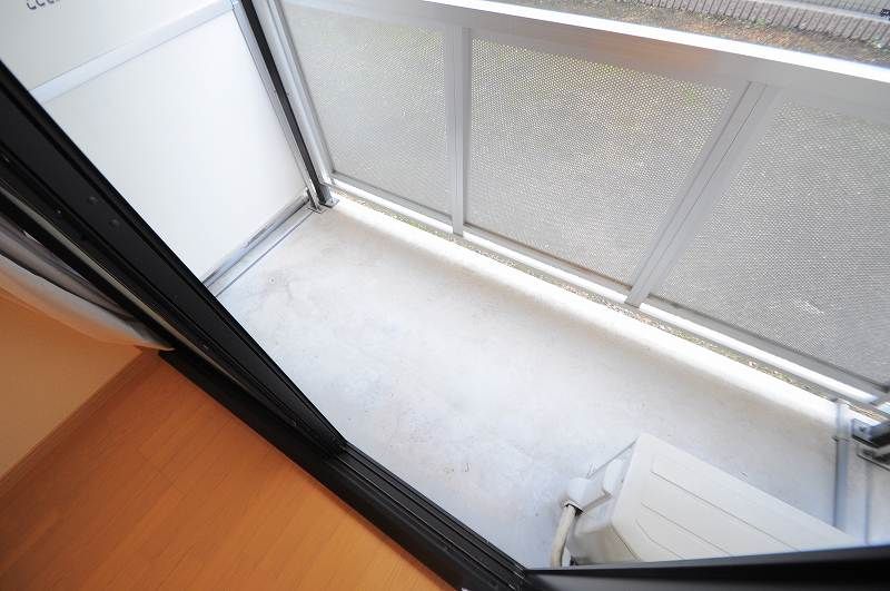 レオパレス城屋敷１１０ バルコニー