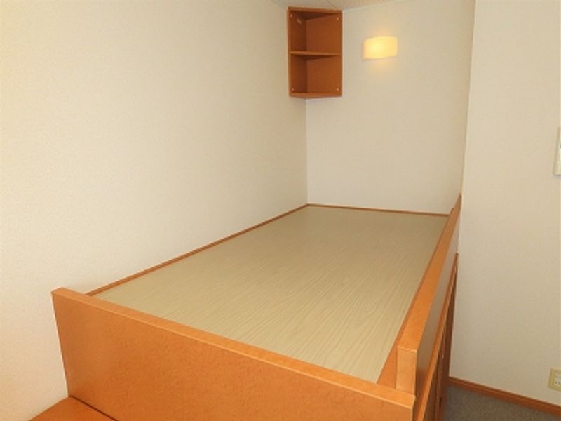 レオパレスアカシヤＢ 寝室