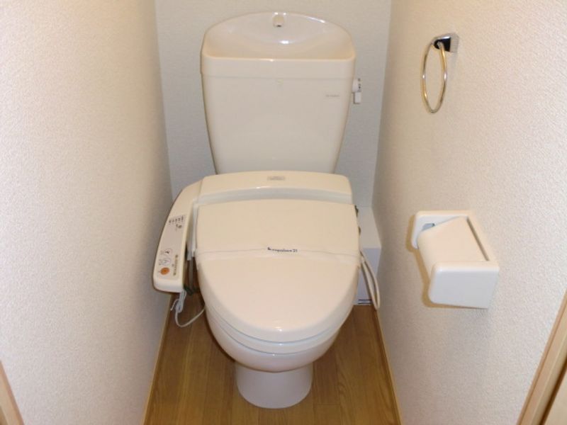 レオパレス忍 トイレ