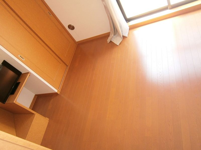 レオパレス東堀切 居間
