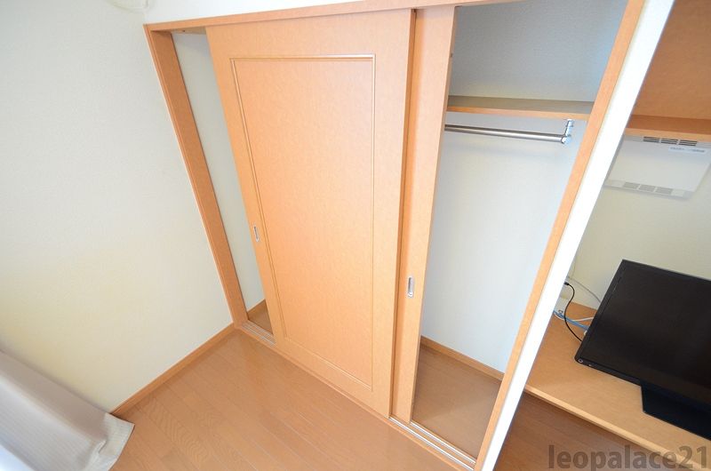 レオパレスサークル 収納