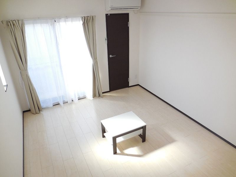 レオネクストＹ４ 居間