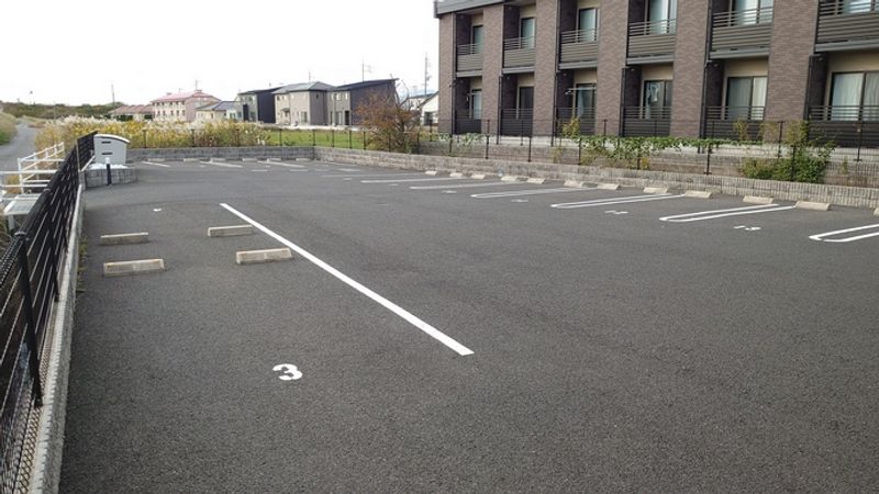 レオネクスト出雲の里 駐車場