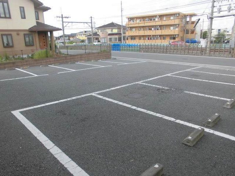 レオパレスＡＲＡＩ 駐車場
