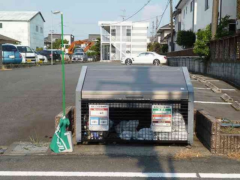 レオパレス太田二〇〇四 共用部分