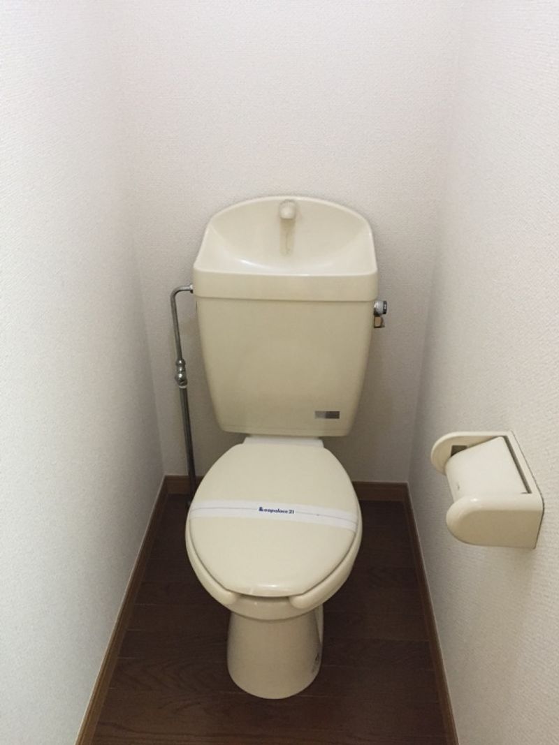 leopalace AK Toilet