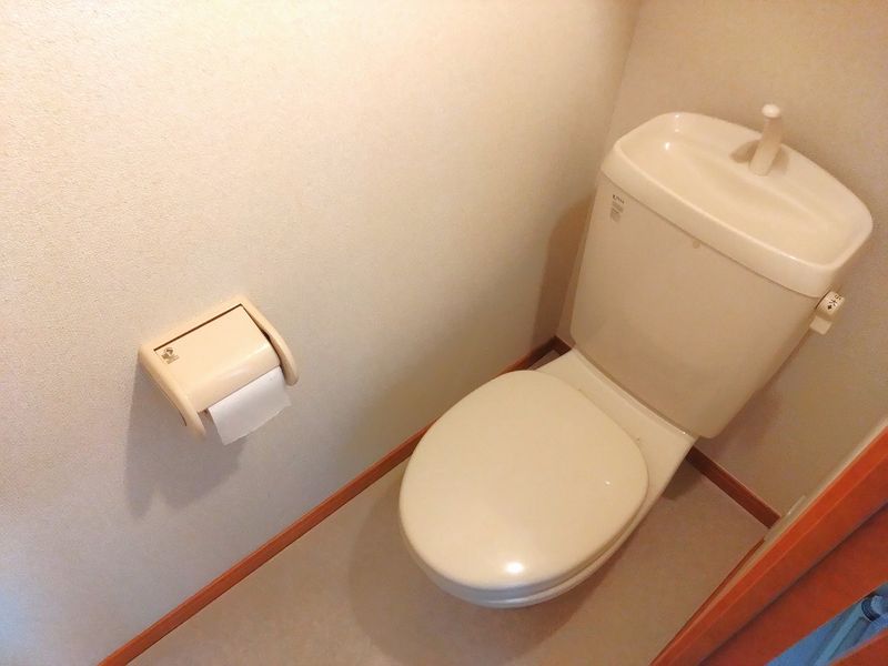 レオパレスハルスウィート２ トイレ