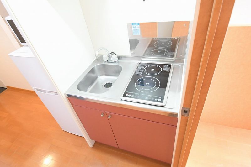 レオパレスＦｌａｔ新栄 キッチン