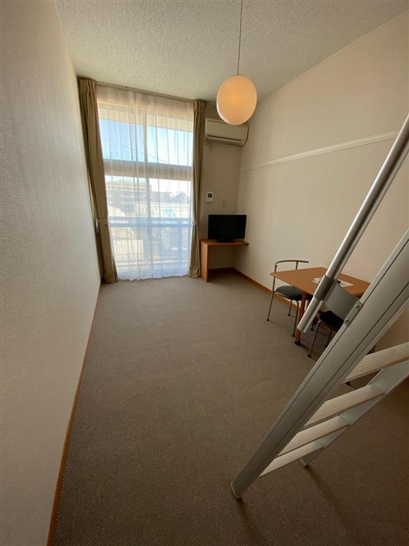 leopalace 13 STONE II Phòng khách