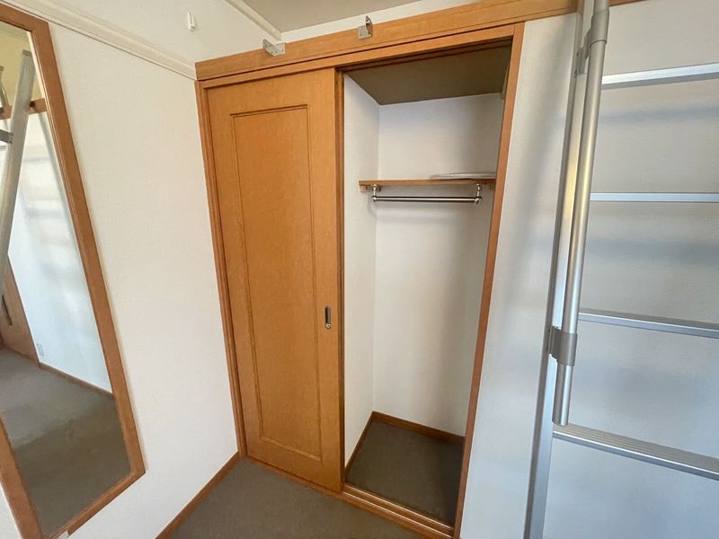 レオパレス南彦根Ⅰ番館 収納