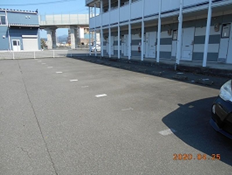レオパレスＪＯＹ　ＣＬＵＢ 駐車場