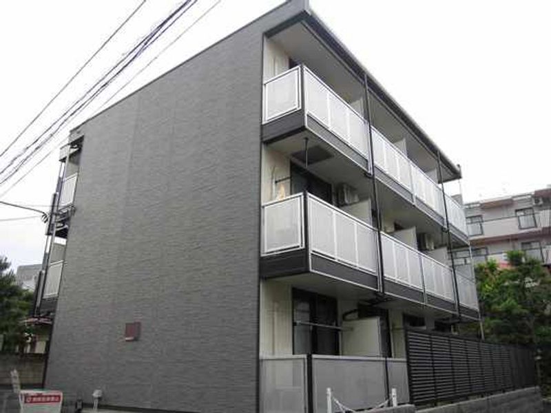 レオパレス湘南 外観