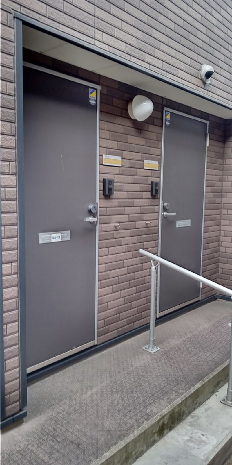 レオネクストコンフォーティア 玄関