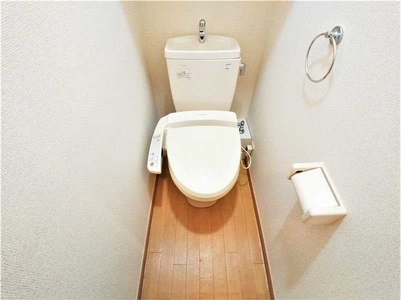 レオパレスピエール　コリーネ トイレ