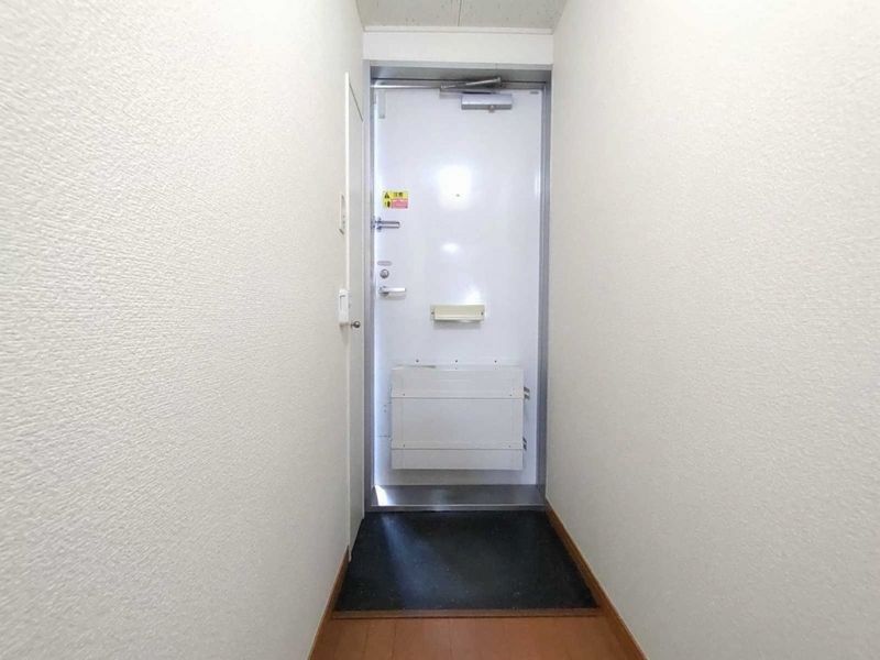 レオパレス丸山　Ⅱ 玄関