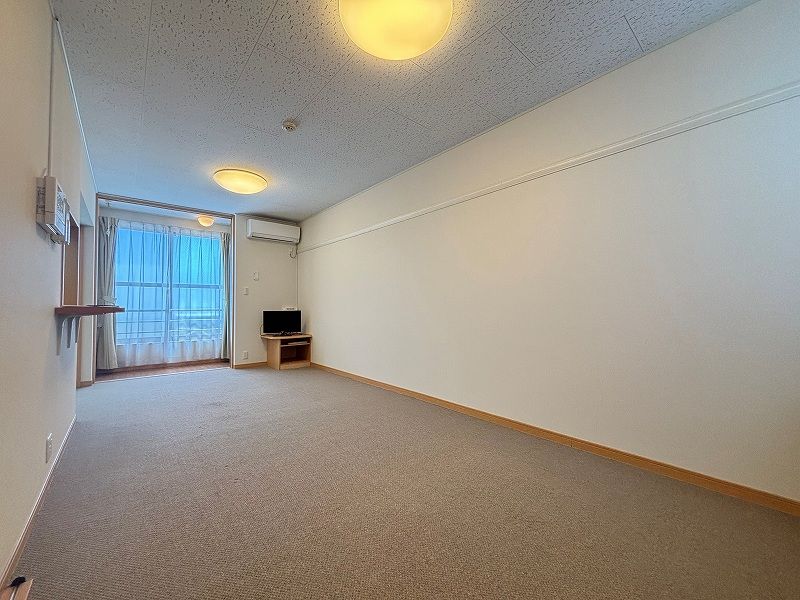 レオパレス飛躍館 居間