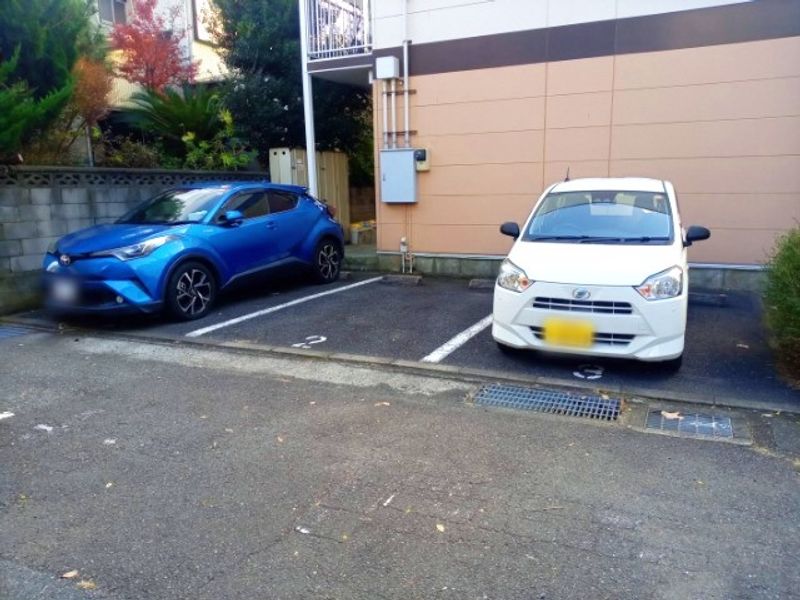 レオパレス山口 駐車場
