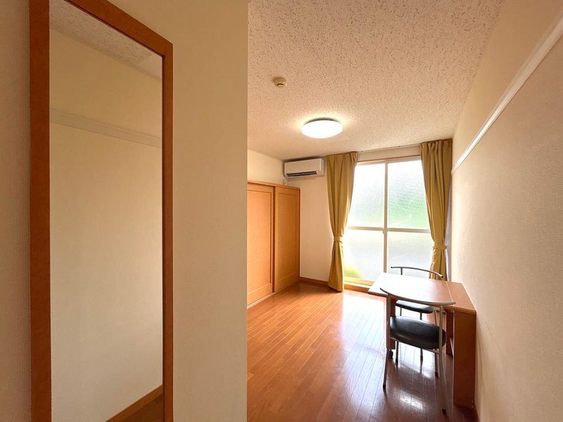 レオパレスコンフォート 居間