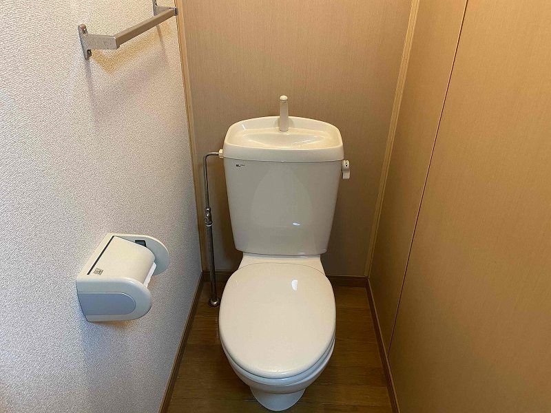 レオパレスラポール トイレ