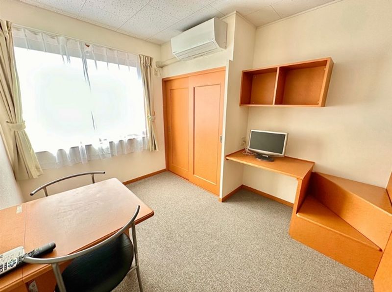 レオパレスバロンⅠ 居間