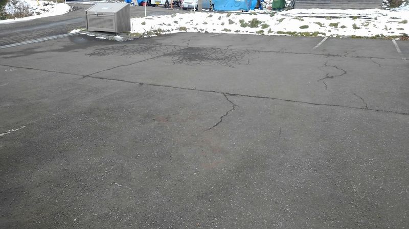 レオネクストユアーズ若竹 駐車場
