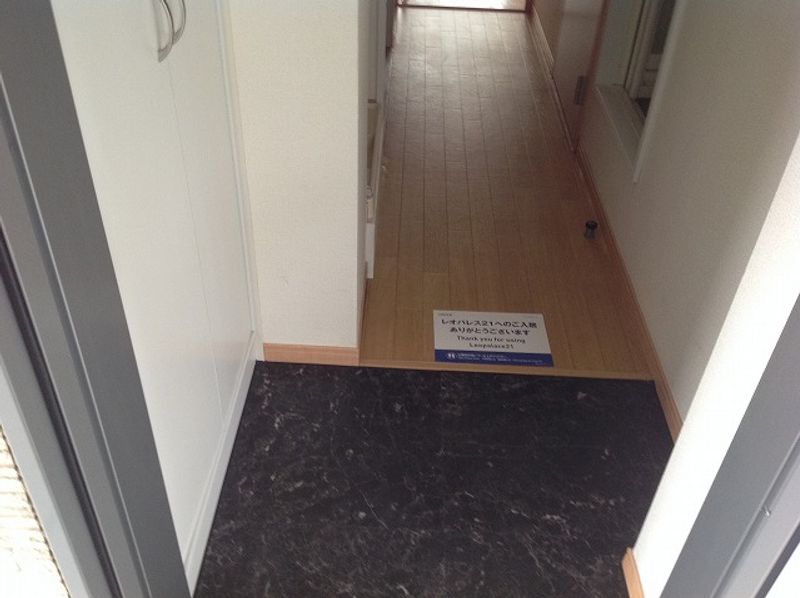 レオパレスエスポワール桜木町 玄関