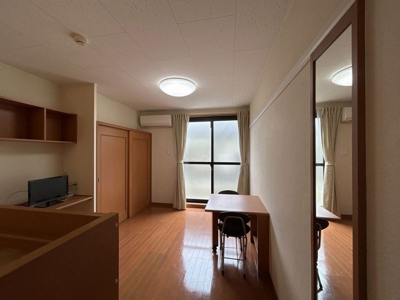 レオパレスカシオペア 居間