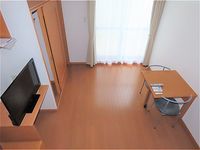 レオパレス裾花 居間