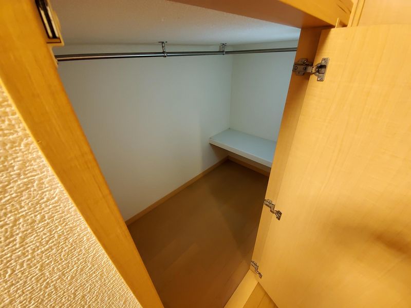 レオパレス千里山東 収納