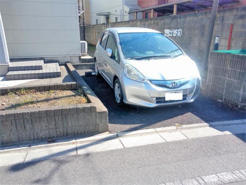 レオパレスＴＡＫＡＨＡＳＨＩ 駐車場