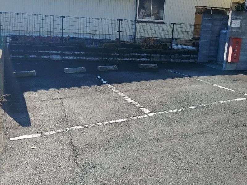 レオパレス安西七番館 駐車場
