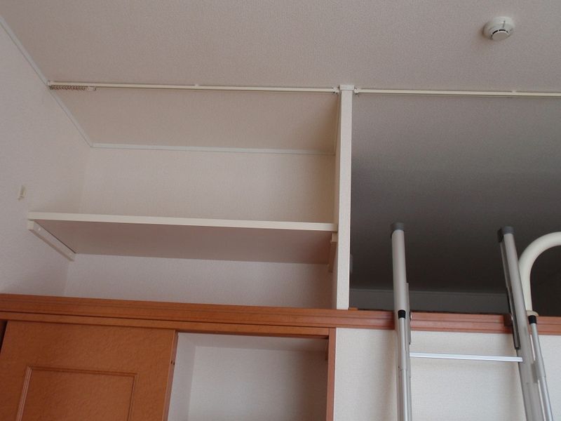 レオパレスガーデン 収納