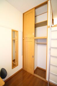 レオパレス寿 収納