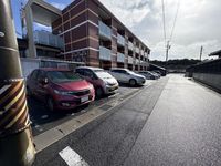 LEONEXT FIORE 停车场