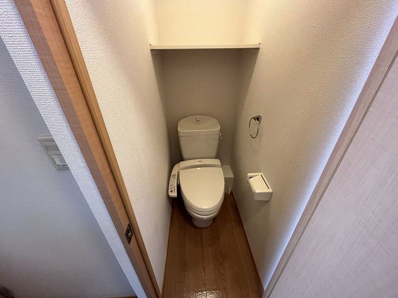 レオパレスアゼリア蛍池 トイレ