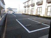 レオパレスセレッソセカンド 駐車場