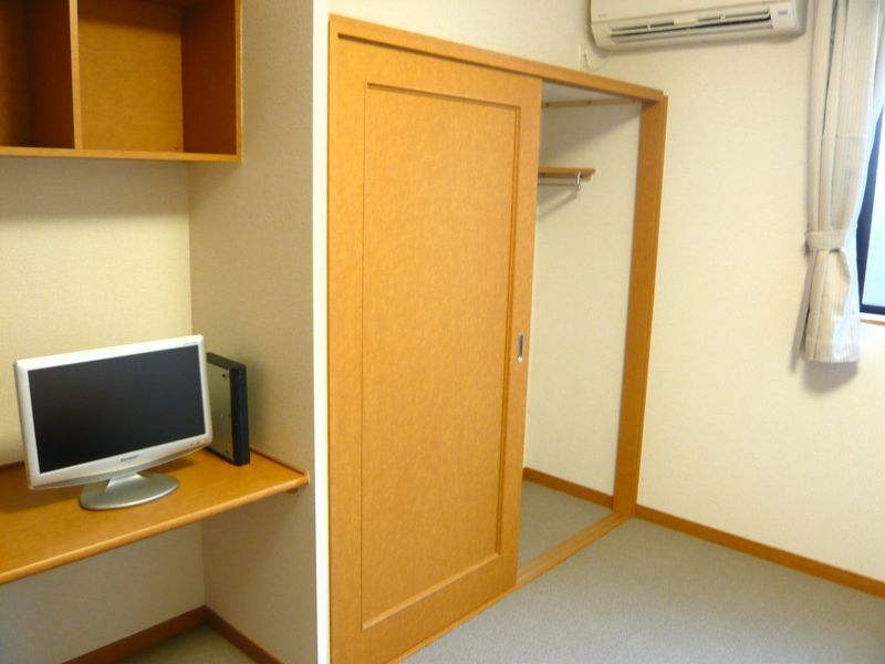 レオパレスヴァンベール 収納