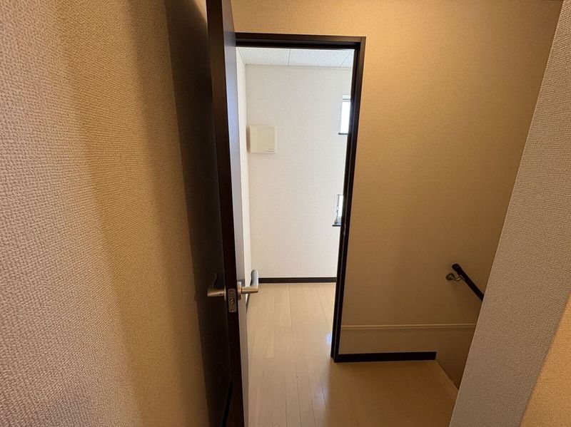 LEONEXT Shiseki Storage